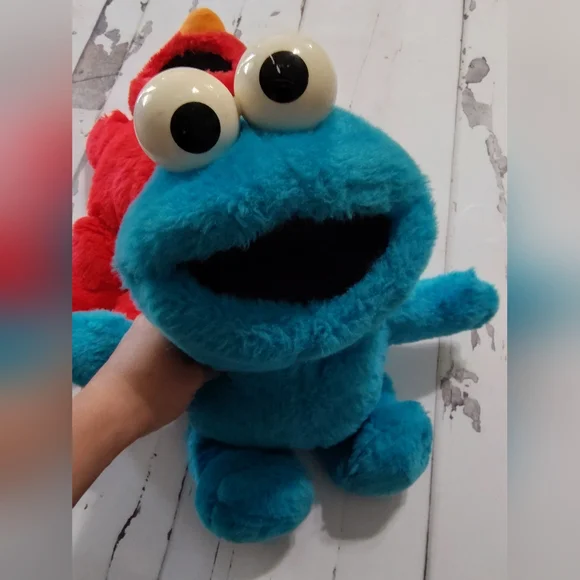 Sesame Street 90s Vintage Tickle Elmo And Cookie Monster 16" Working - Picture 4 of 6